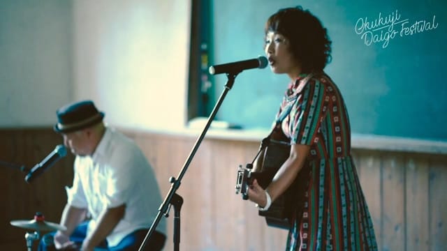 動画サムネイル