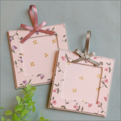 ミニフォトフレームbylalouett
リバティプリントFloatingFlora
